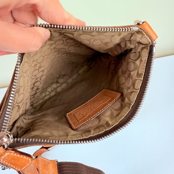 Vintage Coach Genuine Suede Cross Body Bag - Picture 5 of 7